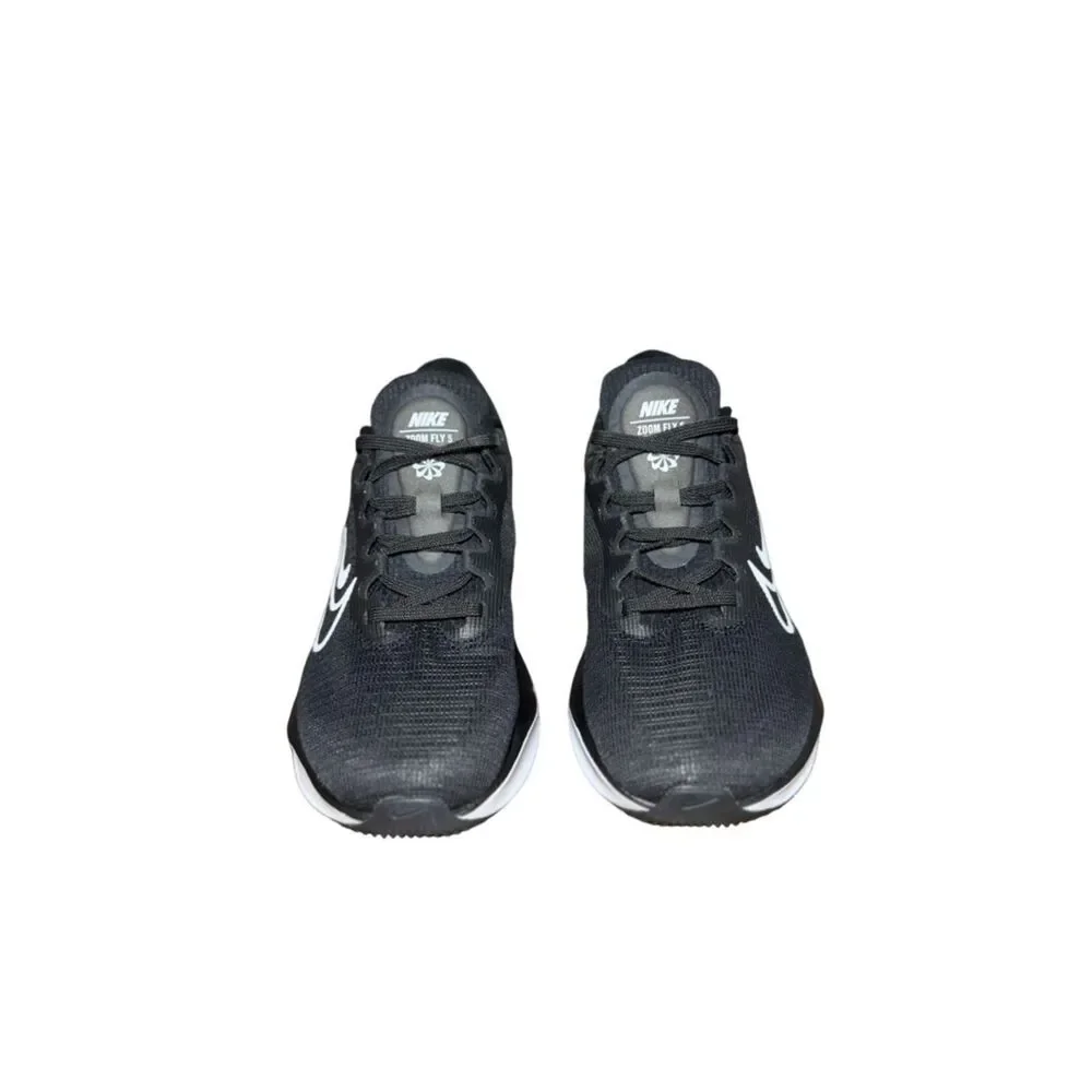 Nike Women's Black & White Running Shoe size 7.5
